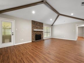 2811  Valparaiso Trail , Arlington Texas 76017