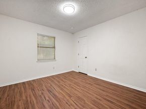 2811  Valparaiso Trail , Arlington Texas 76017