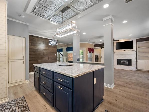 6806  Thornbird Lane , Arlington Texas 76001