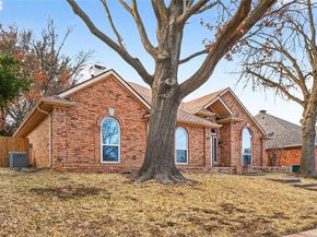 1316  Royal Palm Lane , Carrollton Texas 75007