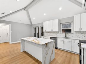 1316  Royal Palm Lane , Carrollton Texas 75007