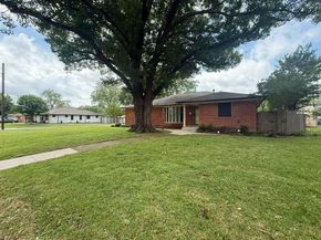 2424  Dorrington Drive , Dallas Texas 75228