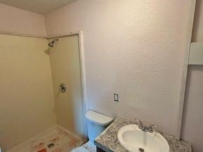 1038 E Maddox Avenue , Fort Worth Texas 76104