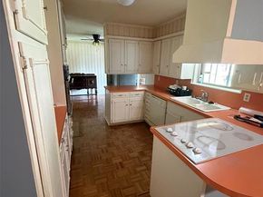 8012  Chapin Road , Benbrook Texas 76116
