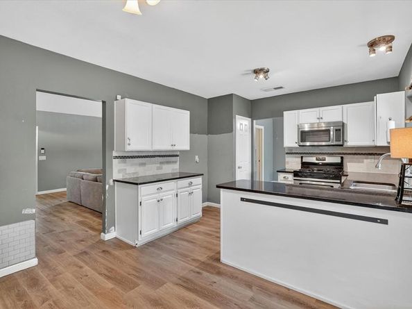 2117  Lavaca Trail , Carrollton Texas 75010