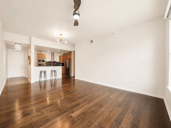 2323 N Houston Street  310, Dallas Texas 75219