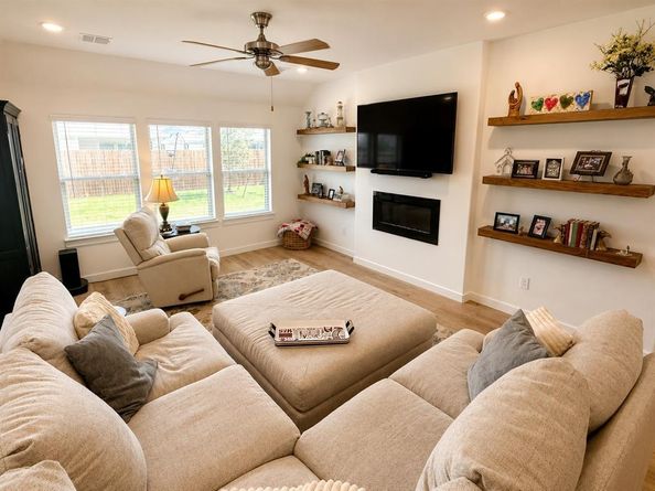 2413  Linto Street , Fort Worth Texas 76179