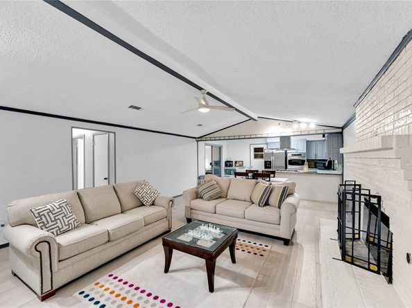 800  Patricia Street , Irving Texas 75060