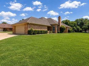 5401  Ledgestone Drive , Fort Worth Texas 76132