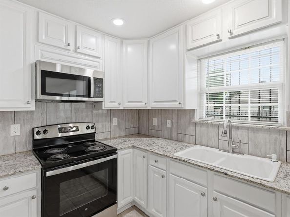 1400  Stewart Street , Fort Worth Texas 76104
