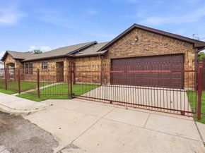 1400  Stewart Street , Fort Worth Texas 76104