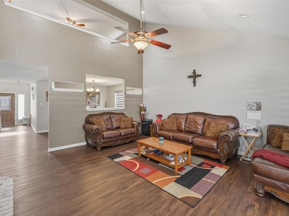 2213  Deep Valley Drive , McKinney Texas 75071