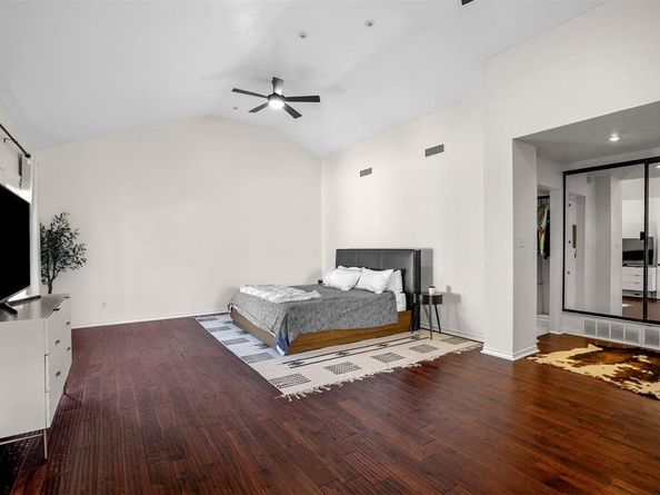 3228  San Jacinto Street , Dallas Texas 75204