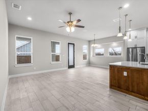 2561  Burton Avenue , Fort Worth Texas 76105