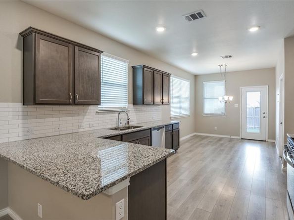 1529  Bennington Lane , Celina Texas 75009