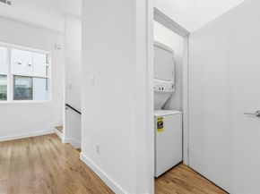 427 W 10TH Street  502, Dallas Texas 75208
