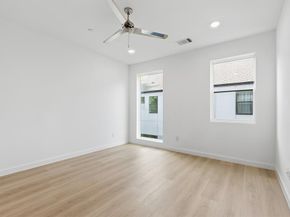 427 W 10TH Street  502, Dallas Texas 75208