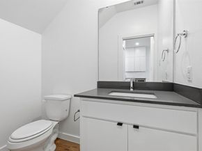 427 W 10th Street Street  502, Dallas Texas 75208