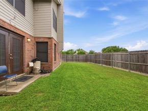217  Sunset Oaks Drive , Fort Worth Texas 76112