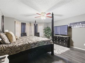 217  Sunset Oaks Drive , Fort Worth Texas 76112