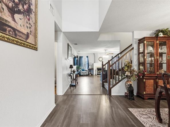 217  Sunset Oaks Drive , Fort Worth Texas 76112
