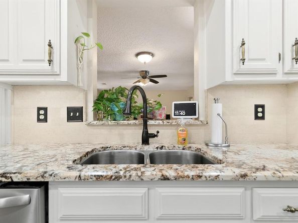 417  Stroud Lane , Garland Texas 75043