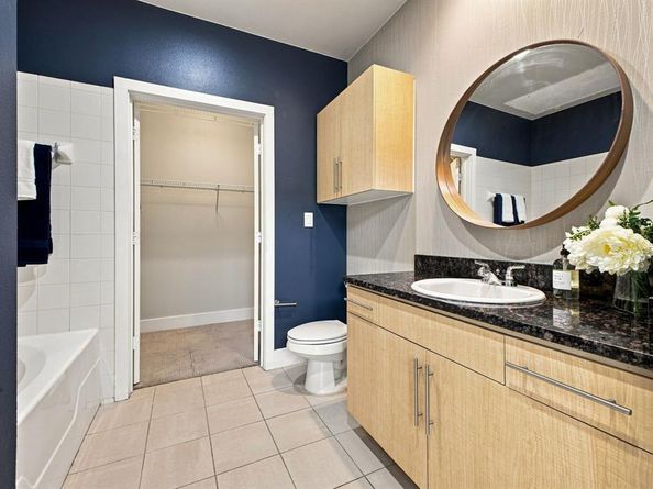 4605  Cedar Springs Road  305, Dallas Texas 75219