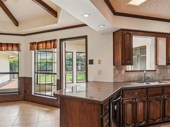 3201  Greenleaf Court , Garland Texas 75044