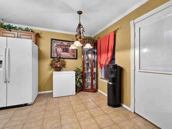 2832  Trailhouse Drive , Dallas Texas 75237