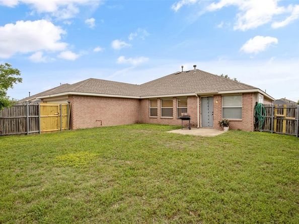 141  Buffalo Creek Drive , DeSoto Texas 75115