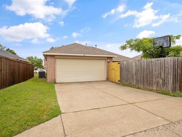 141  Buffalo Creek Drive , DeSoto Texas 75115