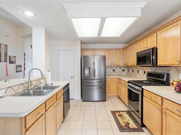 141  Buffalo Creek Drive , DeSoto Texas 75115