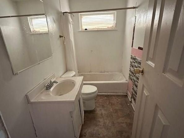 2915  56th Street , Dallas Texas 75241