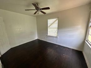 2915  56th Street , Dallas Texas 75241