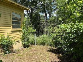2915  56th Street , Dallas Texas 75241