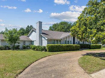 6908  Heatherknoll Drive 