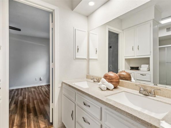 6908  Heatherknoll Drive , Dallas Texas 75248