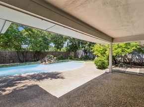 6908  Heatherknoll Drive , Dallas Texas 75248