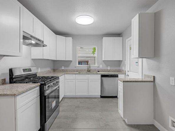 3329  8th Avenue , Fort Worth Texas 76110