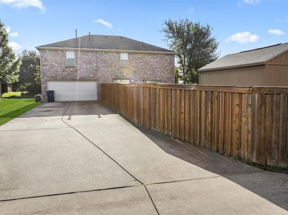 603  Zollman Court , Lancaster Texas 75146