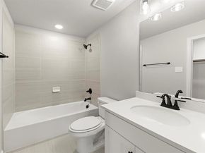 1700  Elle Lane , Aubrey Texas 76227