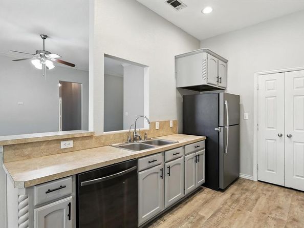 618  Matador Drive , Oak Point Texas 75068