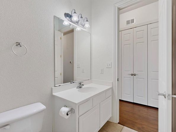 17419  Energy Lane , Dallas Texas 75252