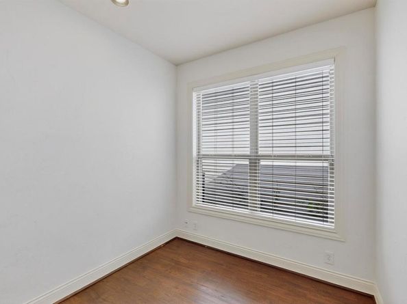 17419  Energy Lane , Dallas Texas 75252