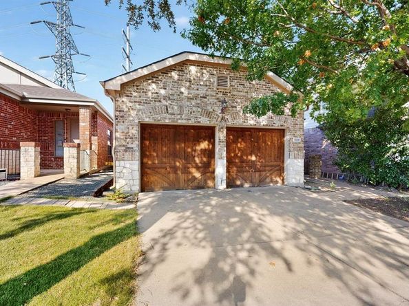 17419  Energy Lane , Dallas Texas 75252