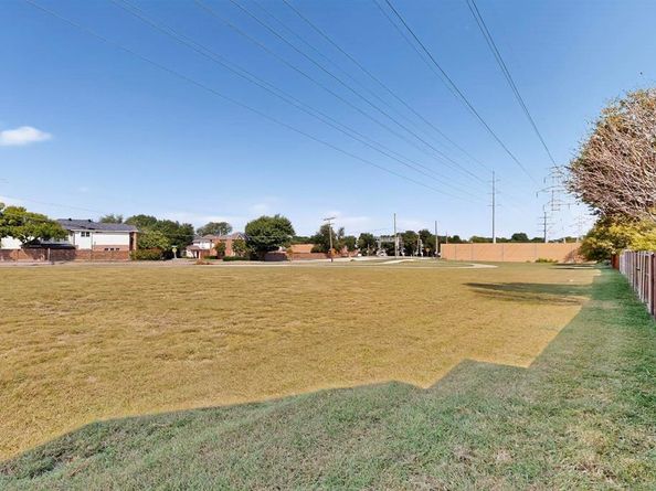 17419  Energy Lane , Dallas Texas 75252