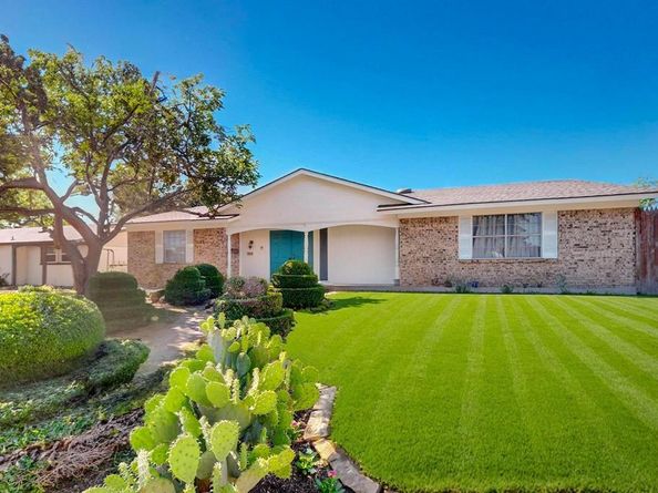 3714  Burning Tree Lane , Garland Texas 75042