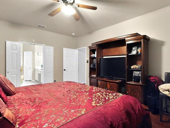 1942  Garrison Way , Garland Texas 75040