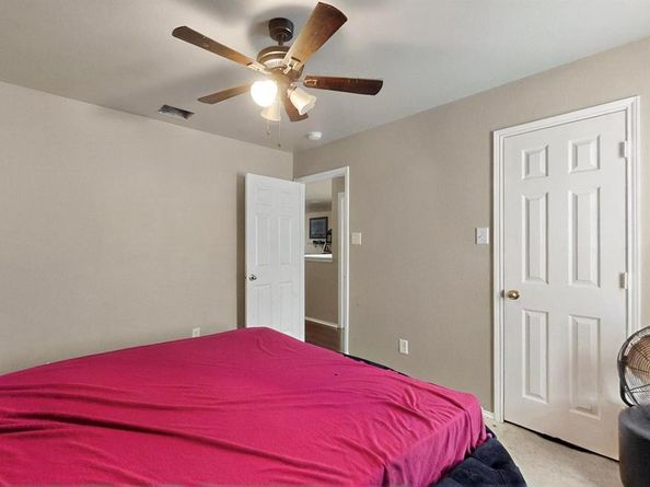 1942  Garrison Way , Garland Texas 75040