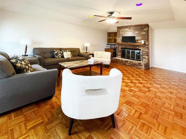 2834  Big Oaks Drive , Garland Texas 75044